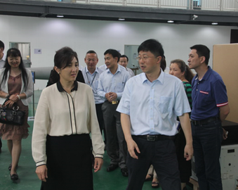 国家认监委副主任董乐群一行到华南实验室调研