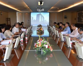 中国气象局代表一行来中心进行调研和交流