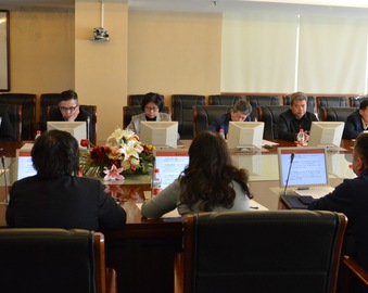 中心党委中心组举行扩大学习会