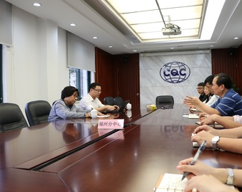 中心主任陆梅到福州分中心调研