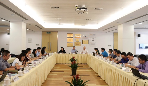 网站-中心召开现代服务业评测业务操作中心工作会议