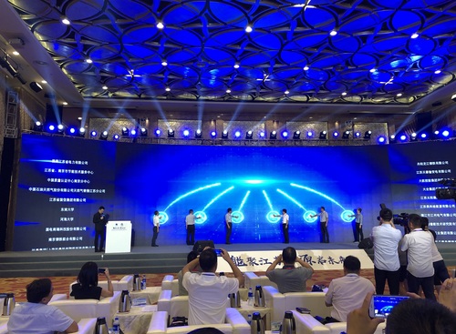 8f4f150dc769cbca75fa8029ff741dc