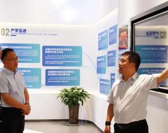 公共应急业务评测操作中心（筹）与北京理工大学中原阻燃材料研究中心开展合作洽谈