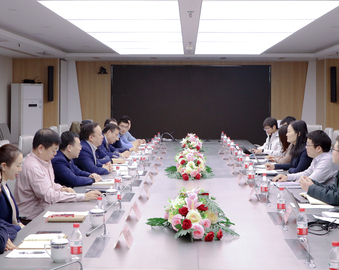 国家智能网联汽车创新中心一行到访中心