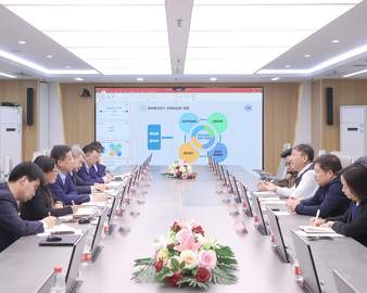 中心与中华环境保护基金会开展业务交流