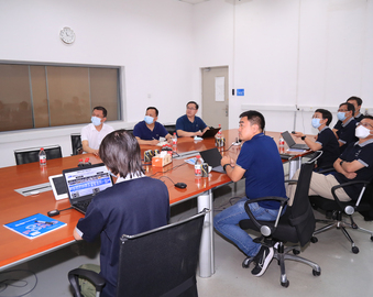 深入企业一线调研，推进多领域深化合作——中心领导走访北京奔驰