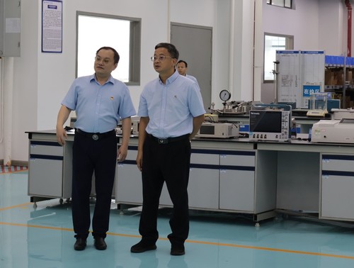 广东省市场监督管理局领导一行 1