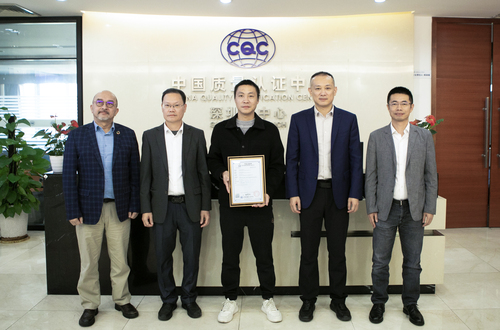 中国质量认证中心深圳分中心颁发移动电源产品质量分级认证首证2 中国质量认证中心深圳分中心颁发移动电源产品质量分级认证首证2