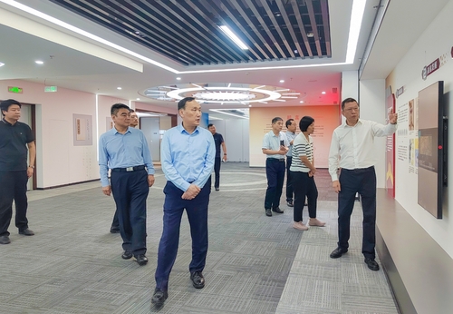 山东省市场监督管理局一行到访质量基础设施（雄安）展厅2