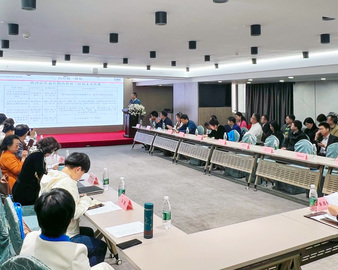 中国质量认证中心武汉分中心质量服务站联合举办推动“武汉精品”高质量建设，赋能企业出海发展交流座谈会