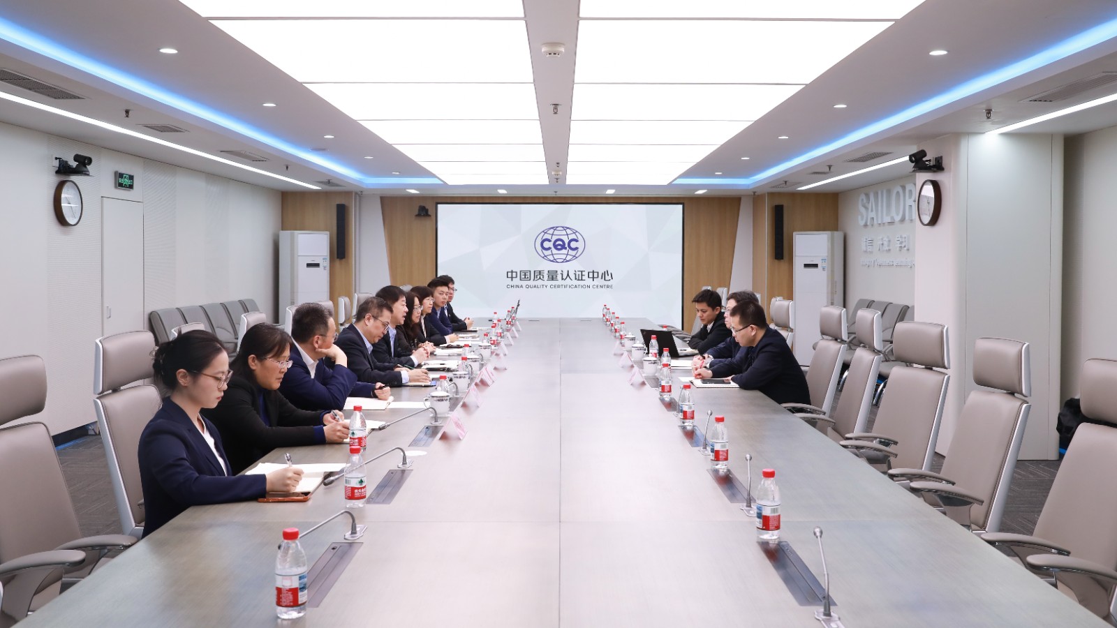 王志刚赴中国质量认证中心调研