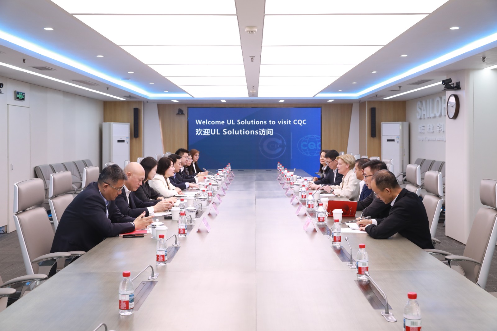 UL Solutions一行到访中国质量认证中心