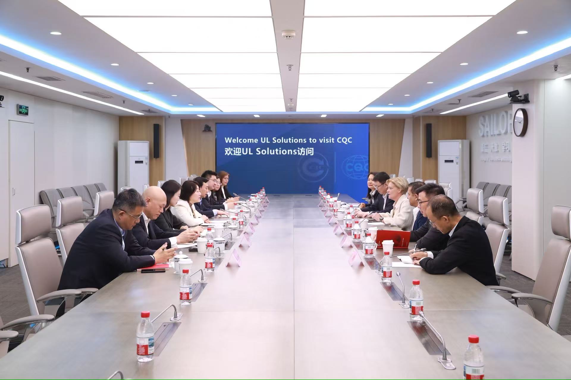 UL Solutions一行到访中国质量认证中心